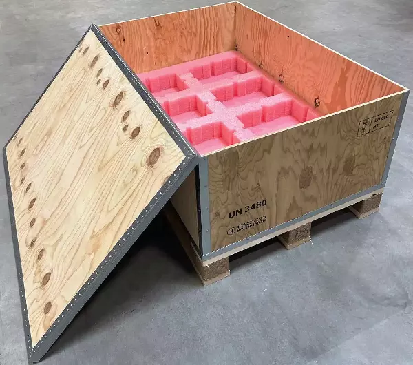 производител на твърди кутии с подложка от пяна